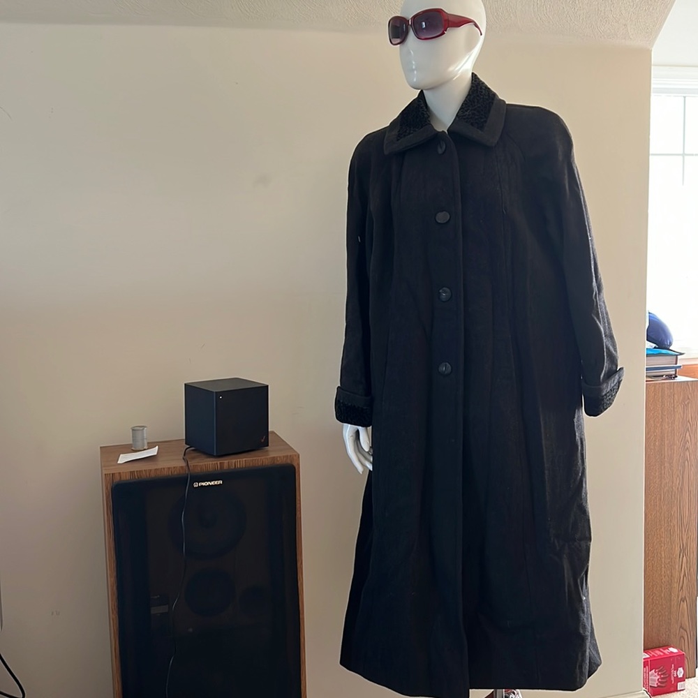 Vintage JaD Charocal Wool Coat with Velvet Trim Collar and Cuffs
